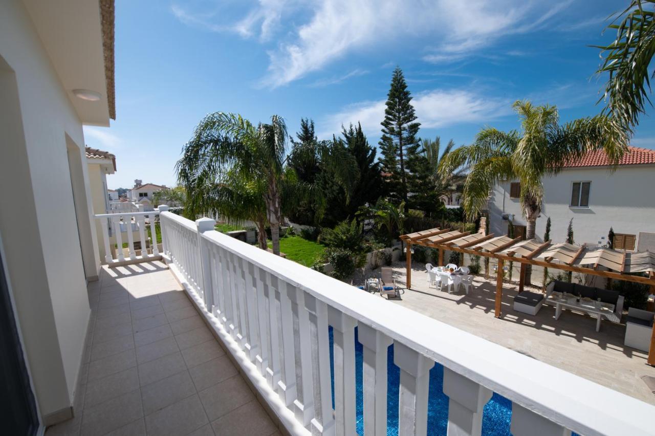 Villa Helena Ajía Nápa Kültér fotó